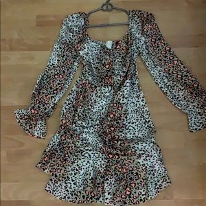 Super cute tight cheetah dress (perfect for clubs